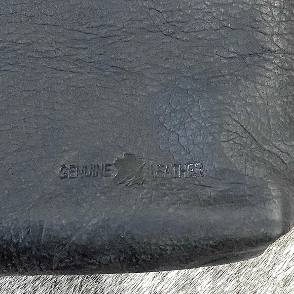 Genuine Leather Black&White Cowhide shoulder Bag - Picture 12 of 14